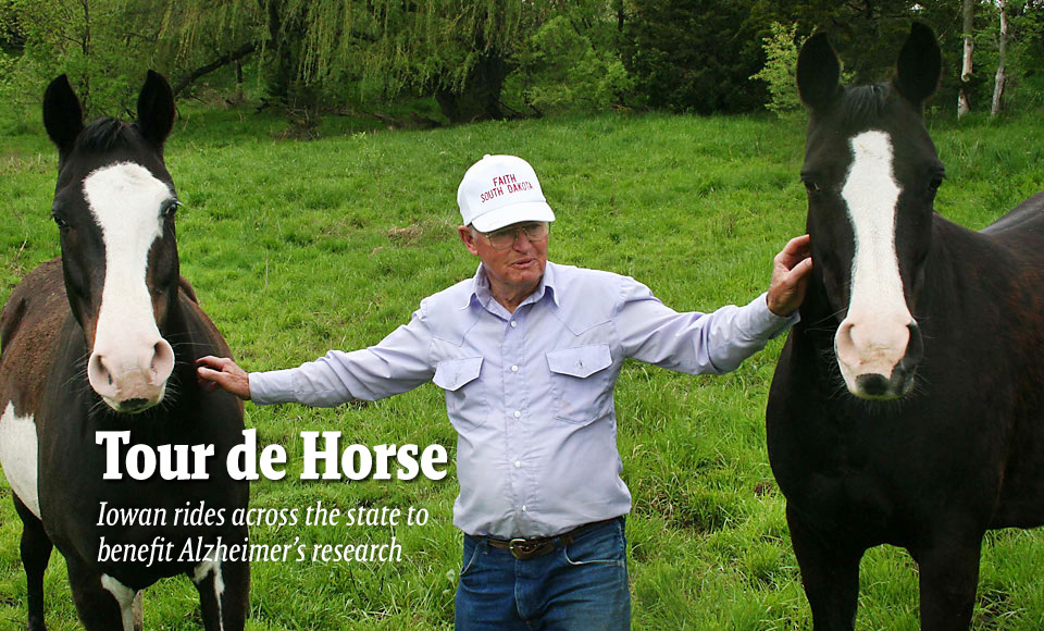 Tour de Horse--Iowan rides across the state to benefit Alzheimer’s research 