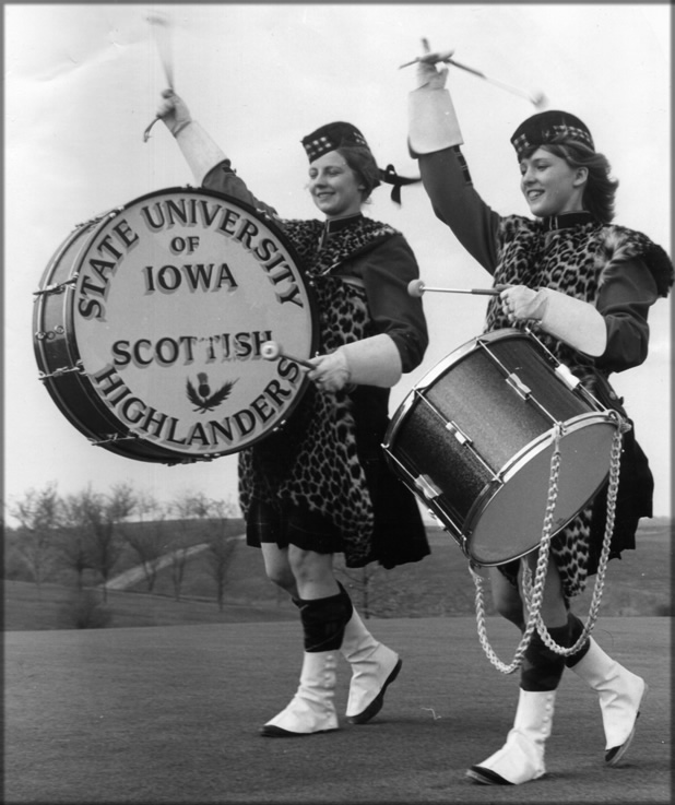 Photograph of Deanna Grundmeier (left) and Christine Fisher (right), 1968