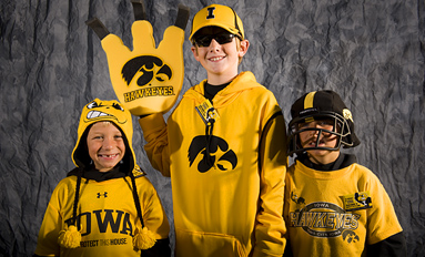 Faces of the Faithful - A Hawkeye game-day gallery 